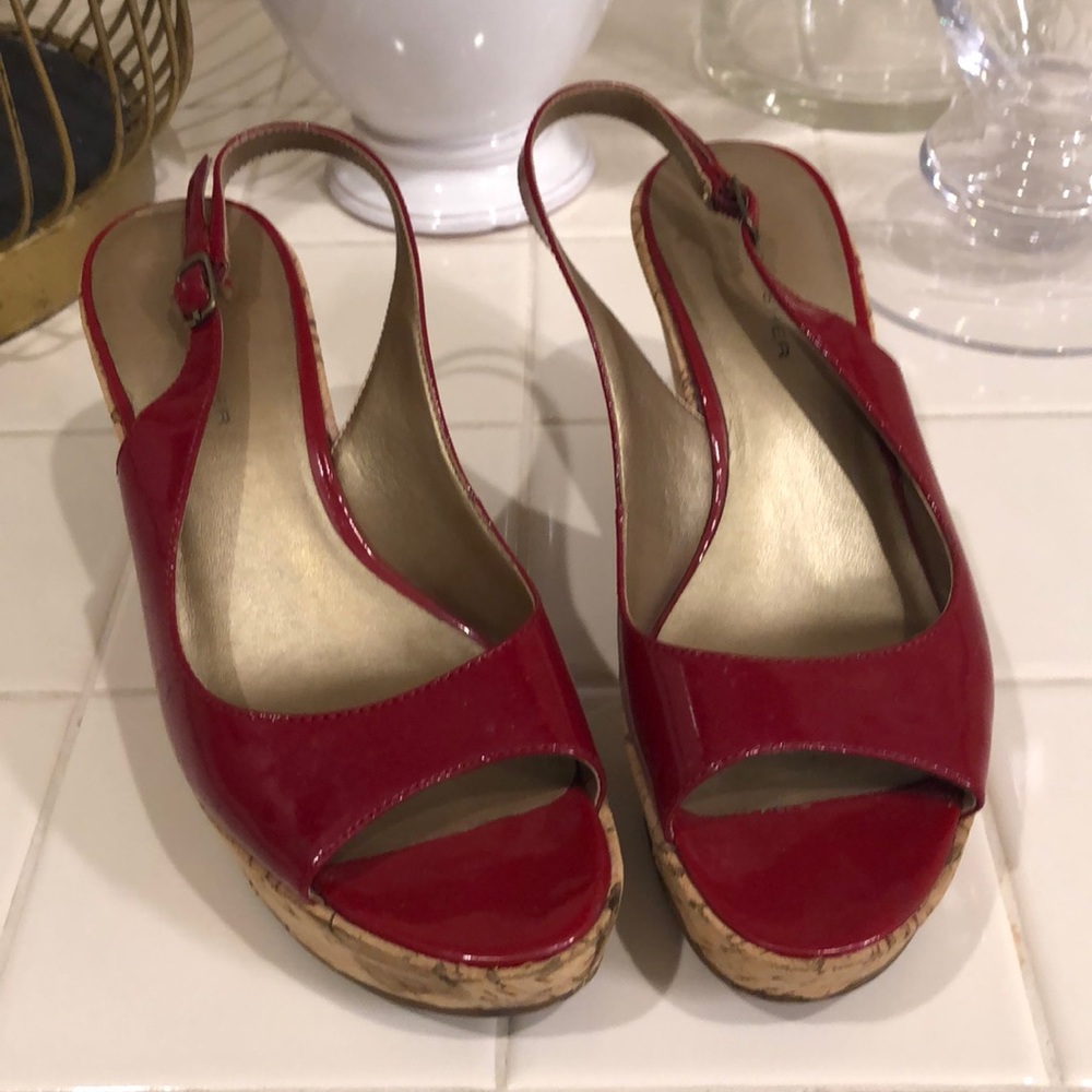 Marc Fisher wedges